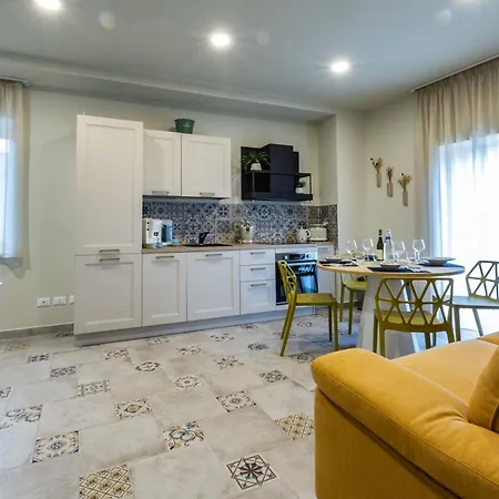 Domus Mea, Vista Mare Vicino Taormina 아파트 *