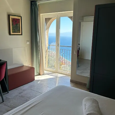 Domus Mea, Vista Mare Vicino Taormina 아파트 *